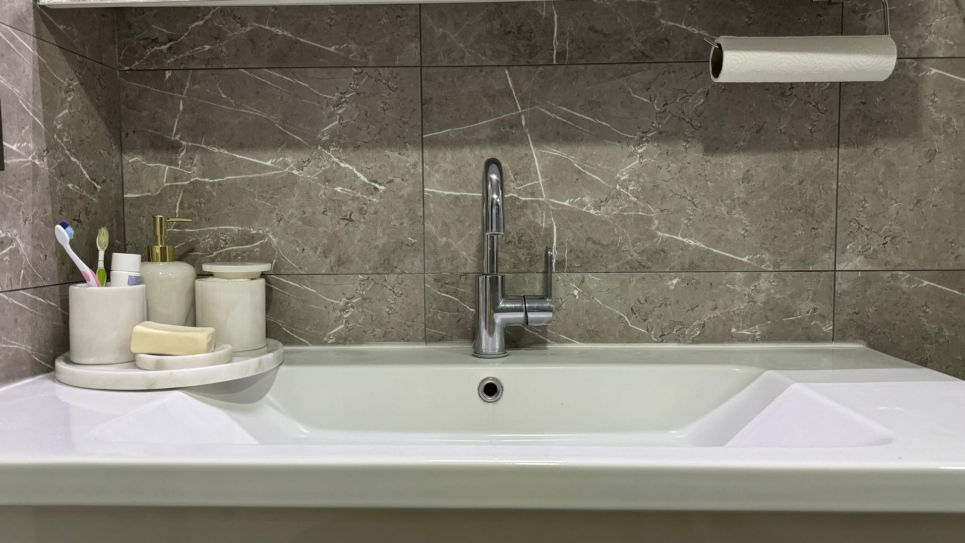 Aurora Marble White toilet set handmade marble
