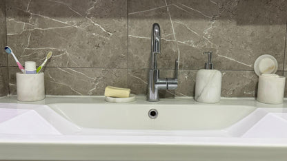 Aurora Marble bathroom set white
marble aurora toilet set