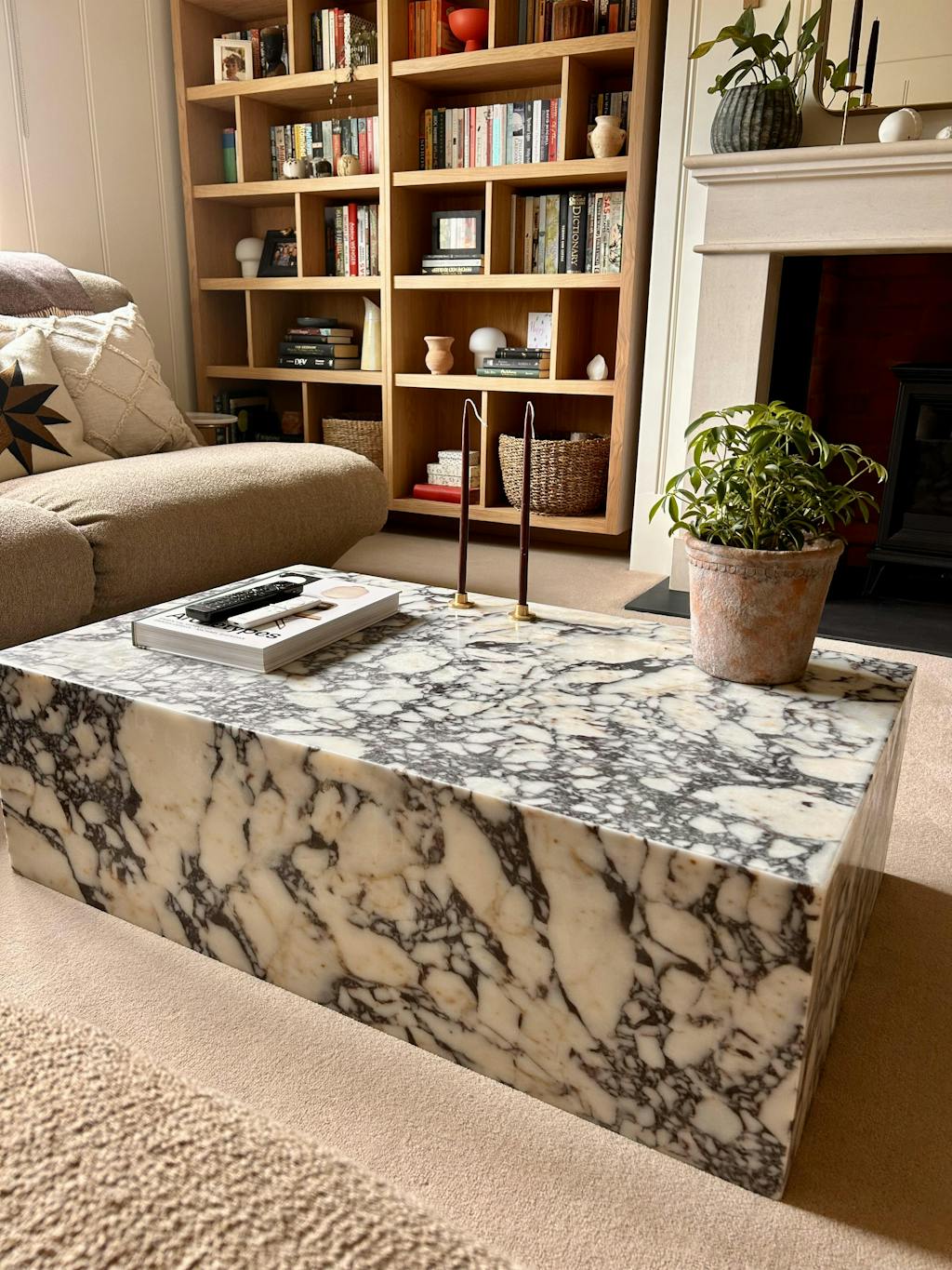 KLIPPEN marble coffee table close up natural stone texture